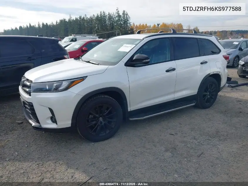 5TDJZRFH6KS977588 2019 Toyota Highlander Se