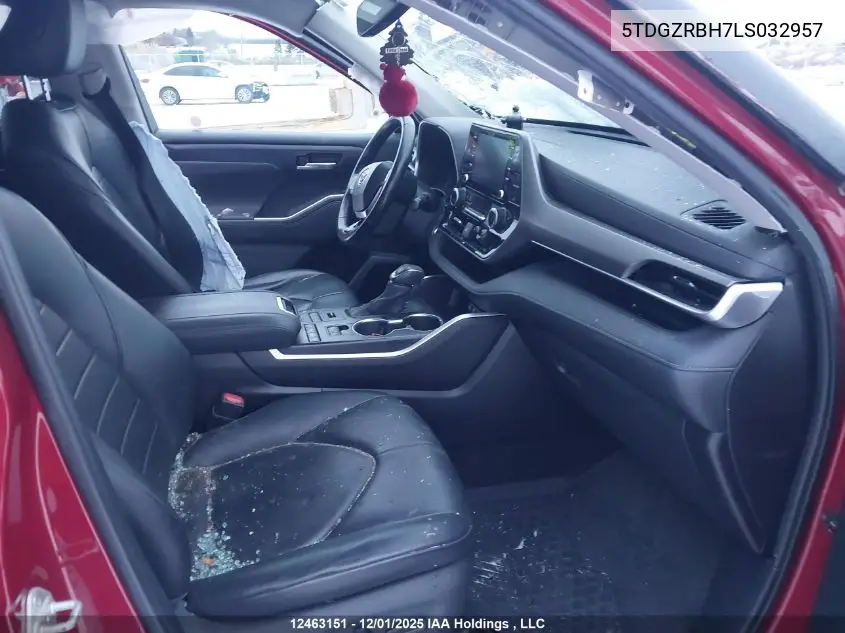 5TDGZRBH7LS032957 2020 Toyota Highlander Xle