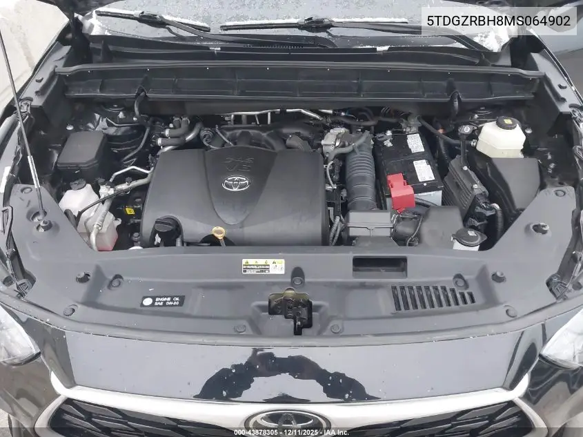 5TDGZRBH8MS064902 2021 Toyota Highlander Xle