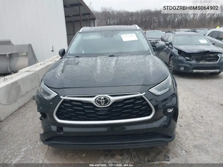 5TDGZRBH8MS064902 2021 Toyota Highlander Xle
