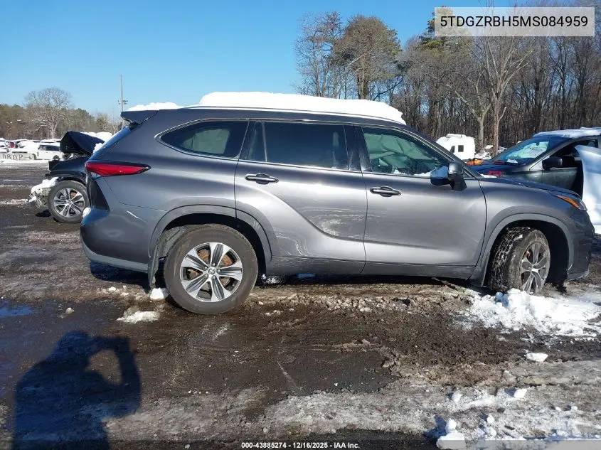 5TDGZRBH5MS084959 2021 Toyota Highlander Xle