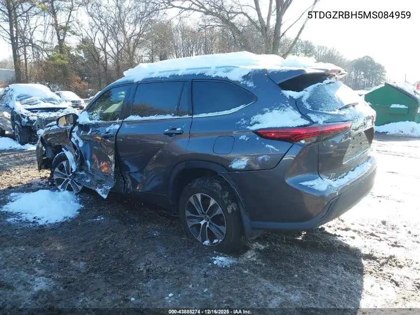 5TDGZRBH5MS084959 2021 Toyota Highlander Xle