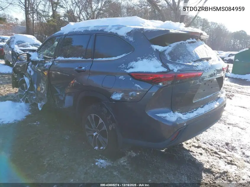 5TDGZRBH5MS084959 2021 Toyota Highlander Xle