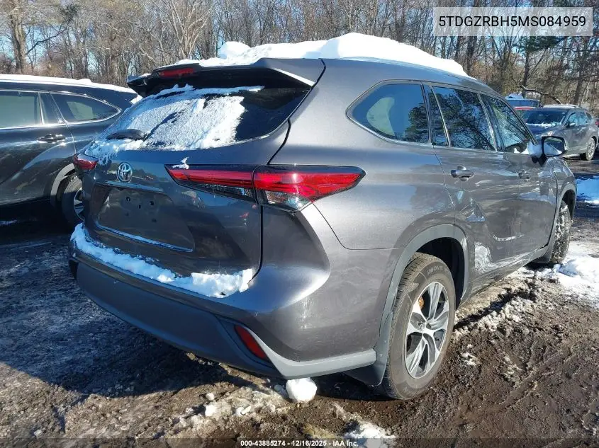 5TDGZRBH5MS084959 2021 Toyota Highlander Xle