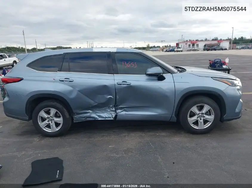 5TDZZRAH5MS075544 2021 Toyota Highlander Le