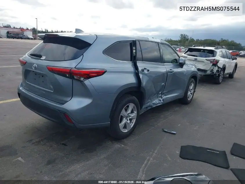 5TDZZRAH5MS075544 2021 Toyota Highlander Le