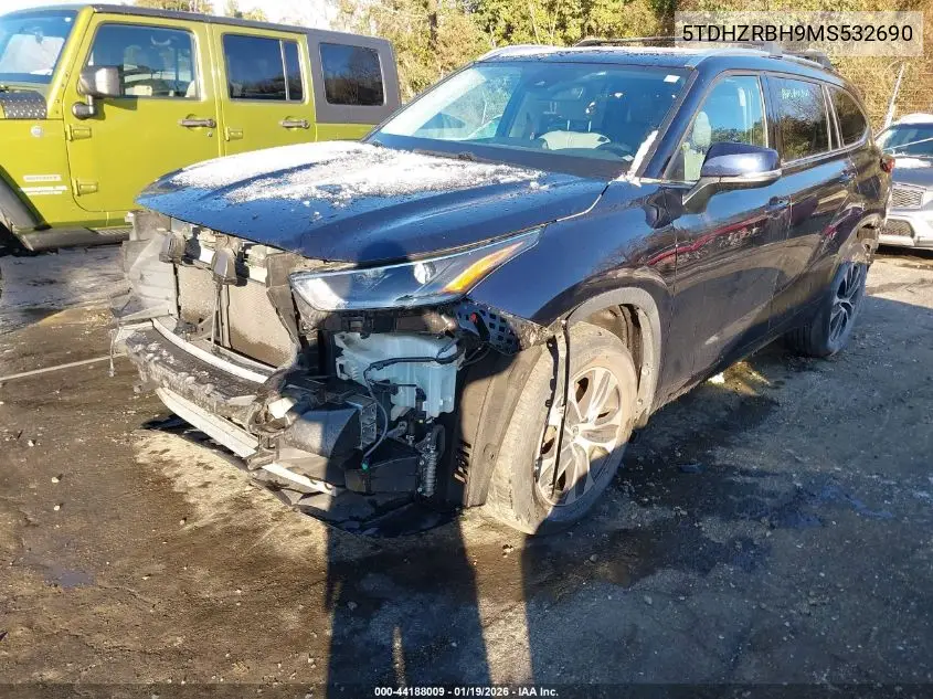 5TDHZRBH9MS532690 2021 Toyota Highlander Xle