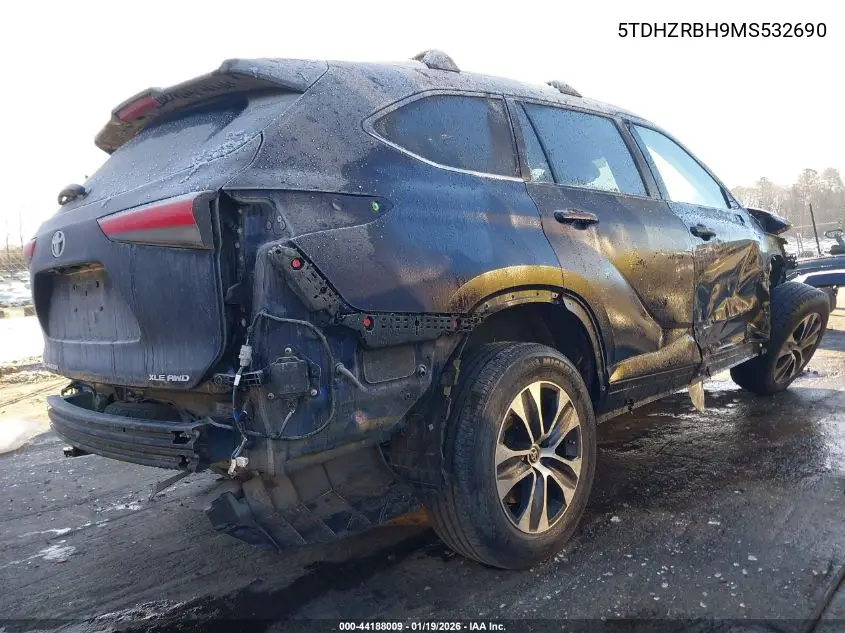 5TDHZRBH9MS532690 2021 Toyota Highlander Xle