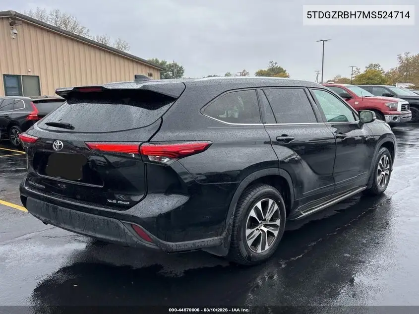 5TDGZRBH7MS524714 2021 Toyota Highlander Xle