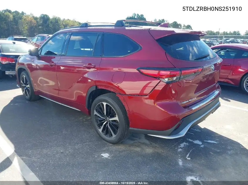 5TDLZRBH0NS251910 2022 Toyota Highlander Xse