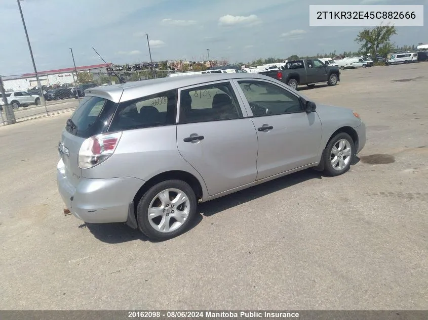 2T1KR32E45C882666 2005 Toyota Matrix