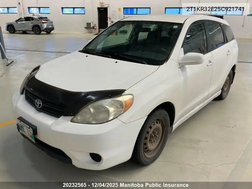 2T1KR32E25C921741 2005 Toyota Matrix