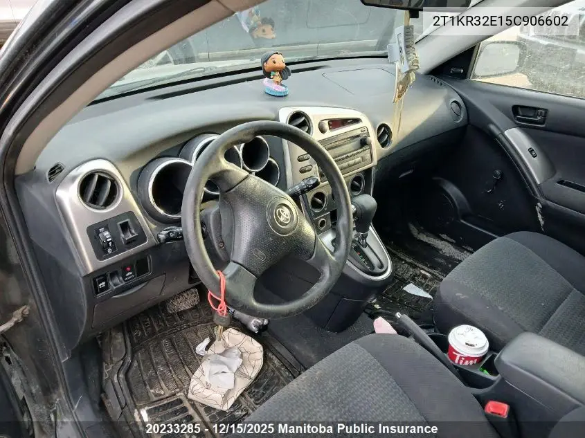 2T1KR32E15C906602 2005 Toyota Matrix