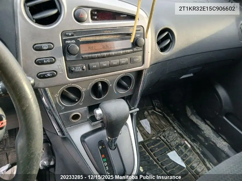 2T1KR32E15C906602 2005 Toyota Matrix