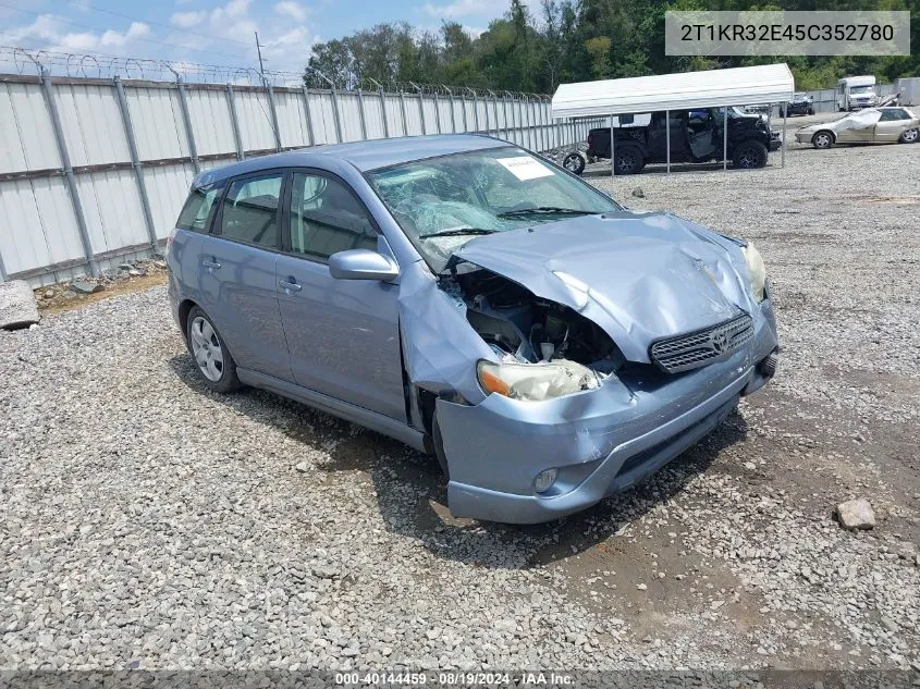 2005 Toyota Matrix Xr VIN: 2T1KR32E45C352780 Lot: 40144459