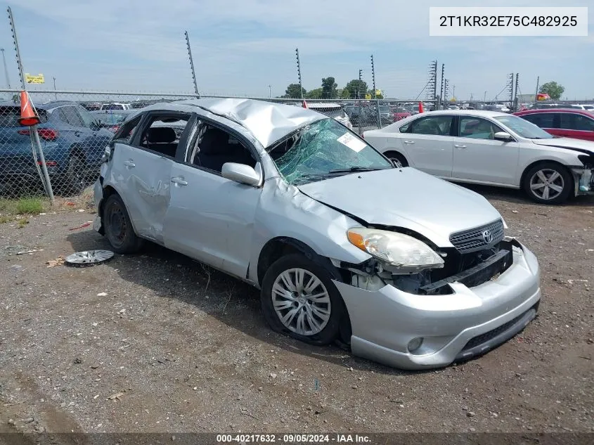 2005 Toyota Matrix Xr VIN: 2T1KR32E75C482925 Lot: 40217632