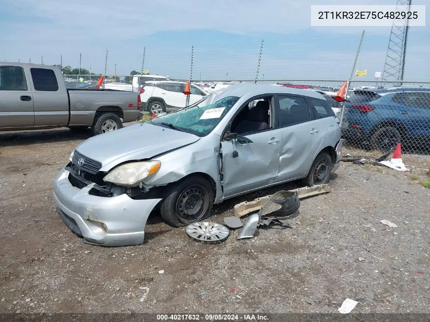 2005 Toyota Matrix Xr VIN: 2T1KR32E75C482925 Lot: 40217632