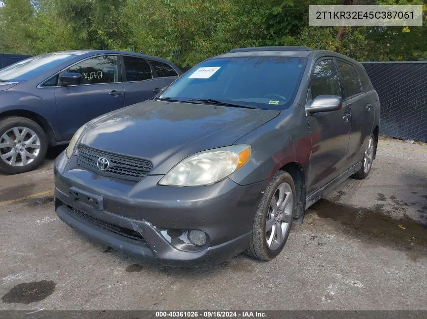 2005 Toyota Matrix Xr VIN: 2T1KR32E45C387061 Lot: 40361026