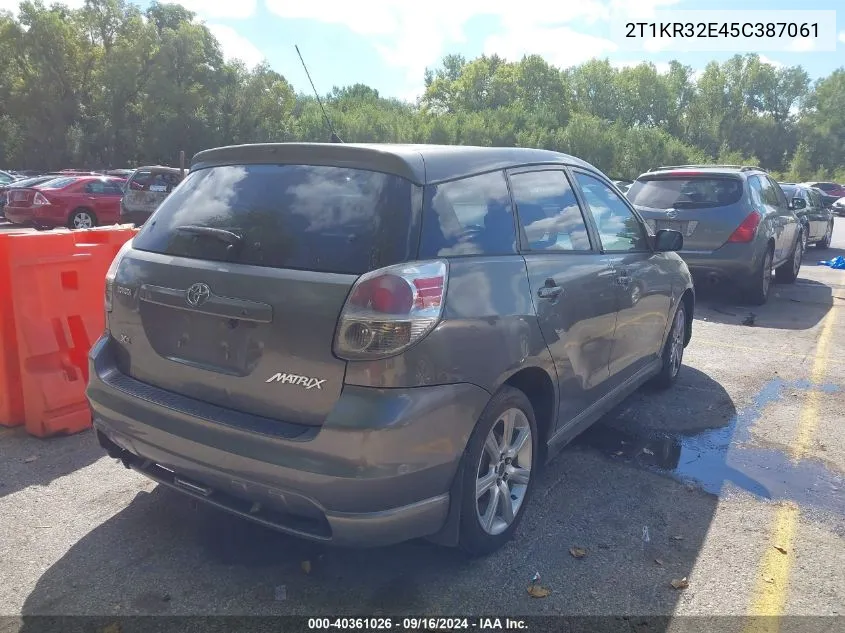 2005 Toyota Matrix Xr VIN: 2T1KR32E45C387061 Lot: 40361026