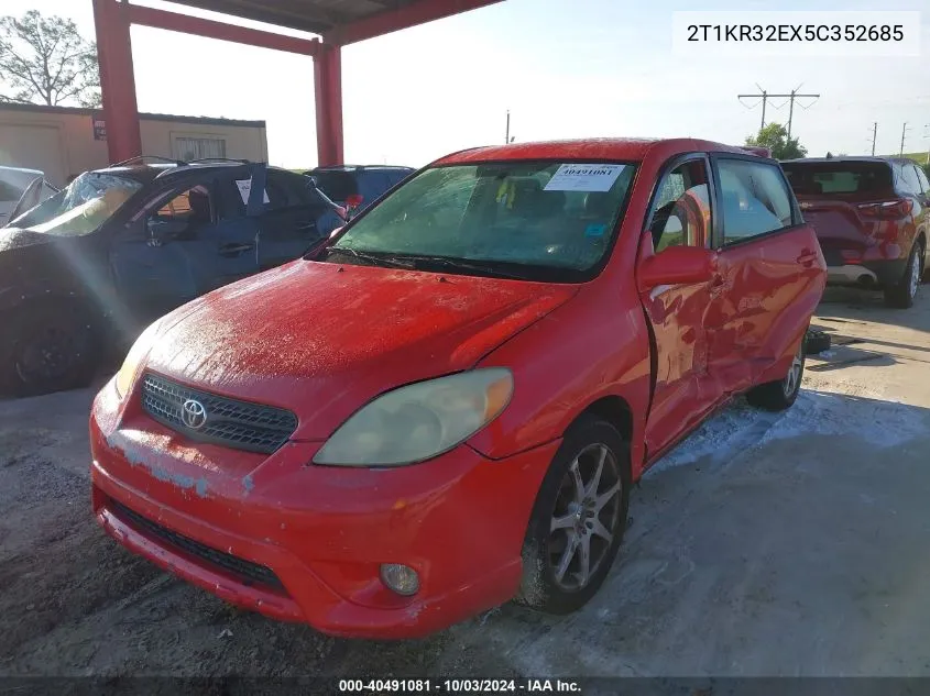 2T1KR32EX5C352685 2005 Toyota Matrix Xr