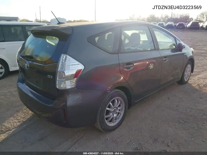 JTDZN3EU4D3223569 2013 Toyota Prius V Three