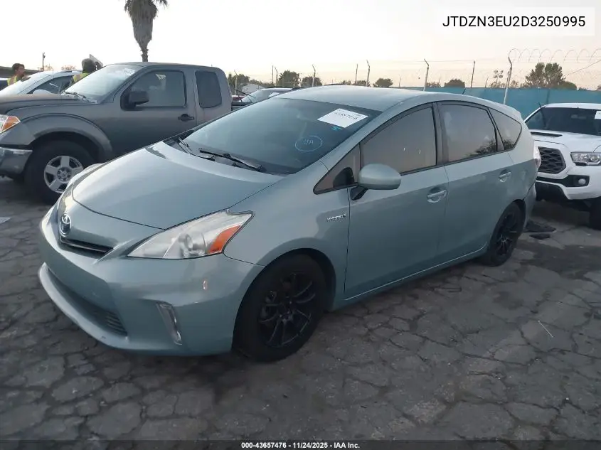 JTDZN3EU2D3250995 2013 Toyota Prius V Three