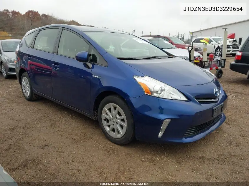 JTDZN3EU3D3229654 2013 Toyota Prius V Three