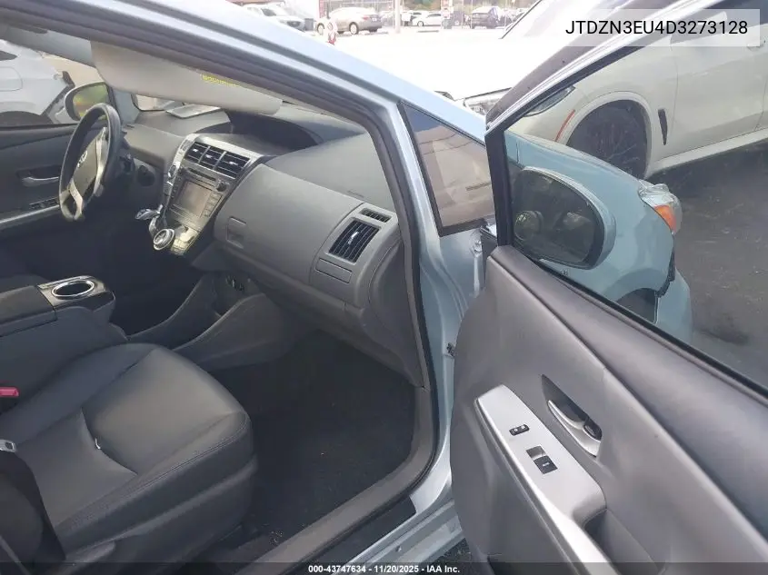 JTDZN3EU4D3273128 2013 Toyota Prius V Five