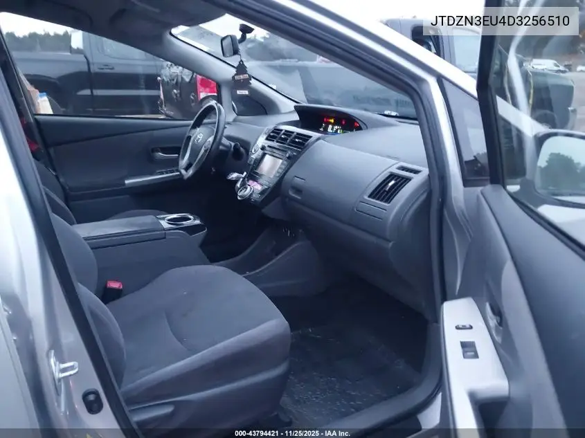 JTDZN3EU4D3256510 2013 Toyota Prius V Three