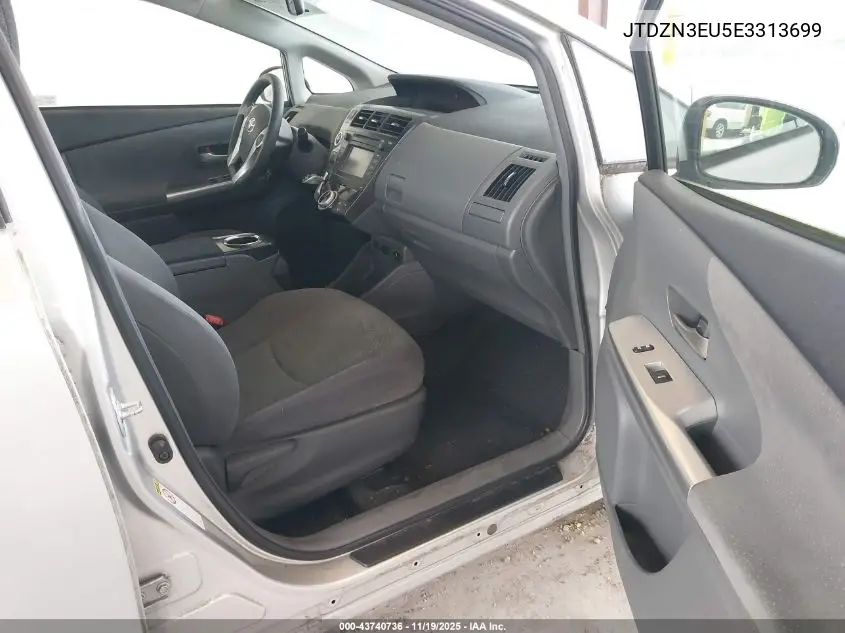 JTDZN3EU5E3313699 2014 Toyota Prius V Two