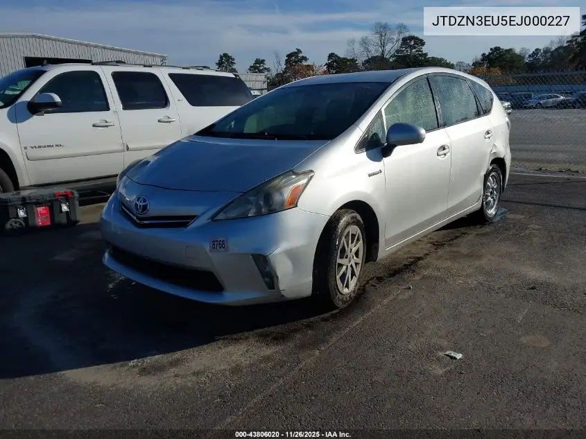 JTDZN3EU5EJ000227 2014 Toyota Prius V Two