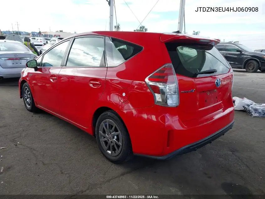 JTDZN3EU4HJ060908 2017 Toyota Prius V Three