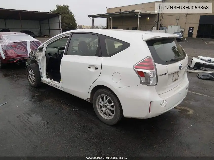 JTDZN3EU3HJ063363 2017 Toyota Prius V Two