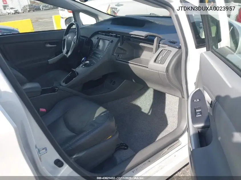 JTDKN3DUXA0023957 2010 Toyota Prius V