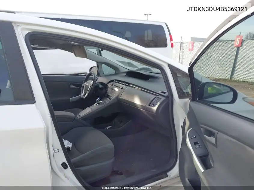 JTDKN3DU4B5369121 2011 Toyota Prius Two