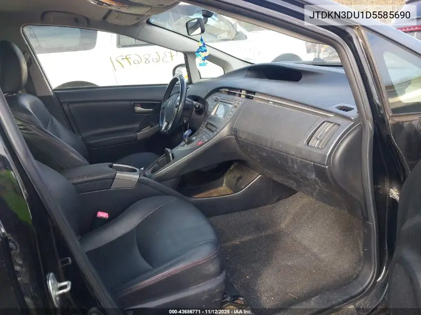 JTDKN3DU1D5585690 2013 Toyota Prius Three Se