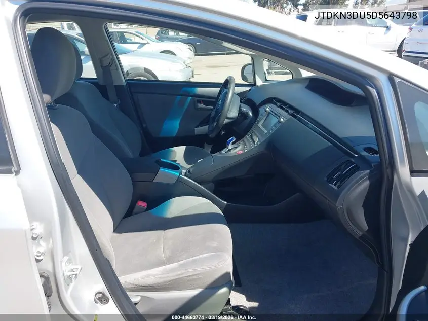 JTDKN3DU5D5643798 2013 Toyota Prius Two