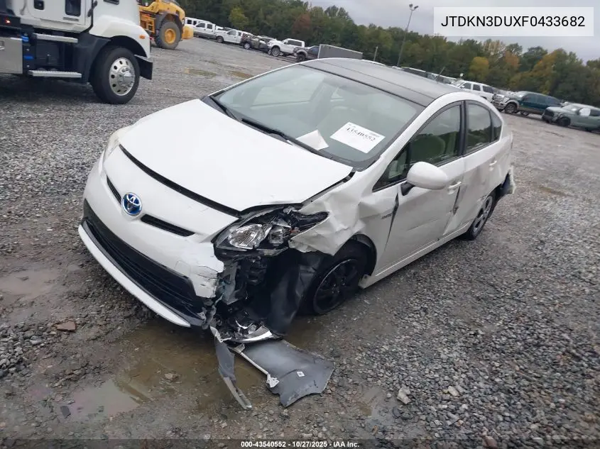 JTDKN3DUXF0433682 2015 Toyota Prius Three