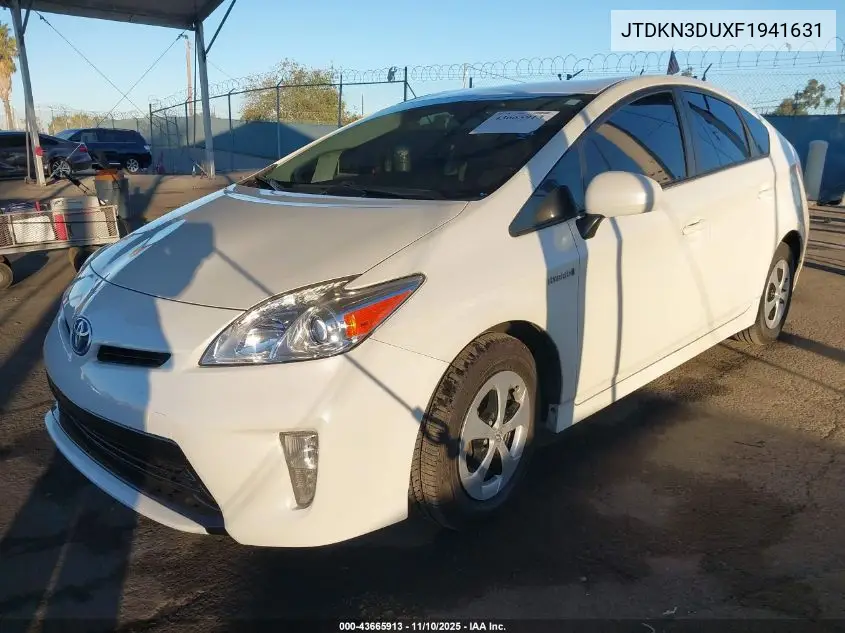 JTDKN3DUXF1941631 2015 Toyota Prius Two