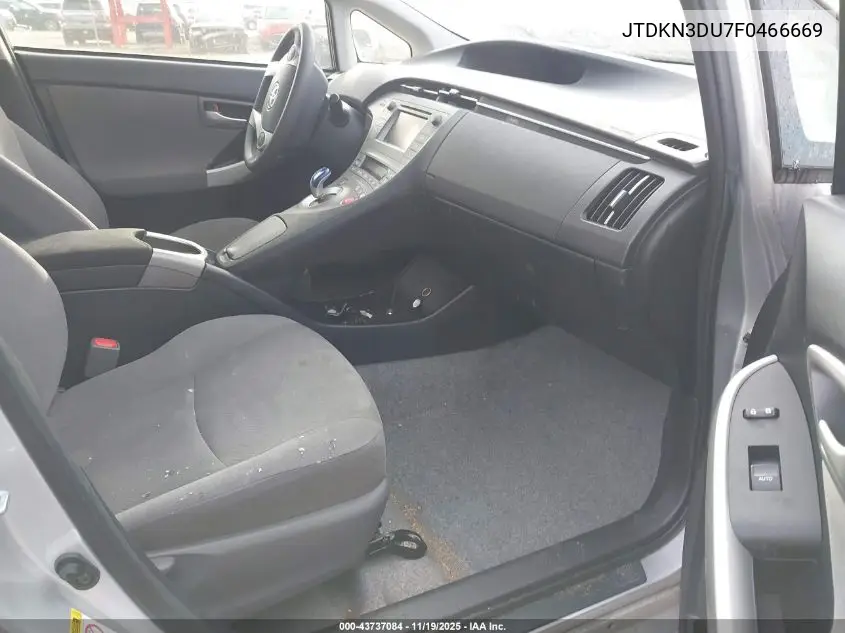 JTDKN3DU7F0466669 2015 Toyota Prius Two