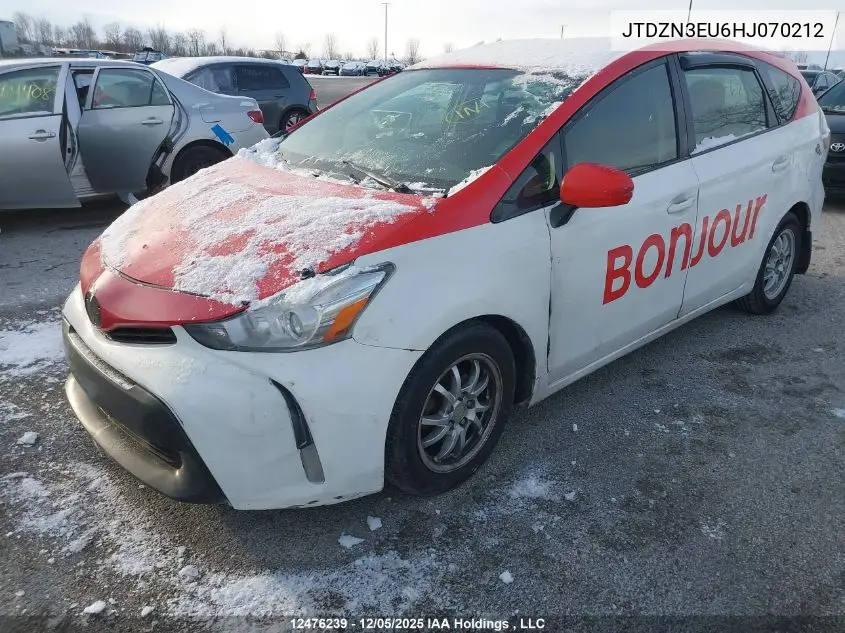 JTDZN3EU6HJ070212 2017 Toyota Prius V