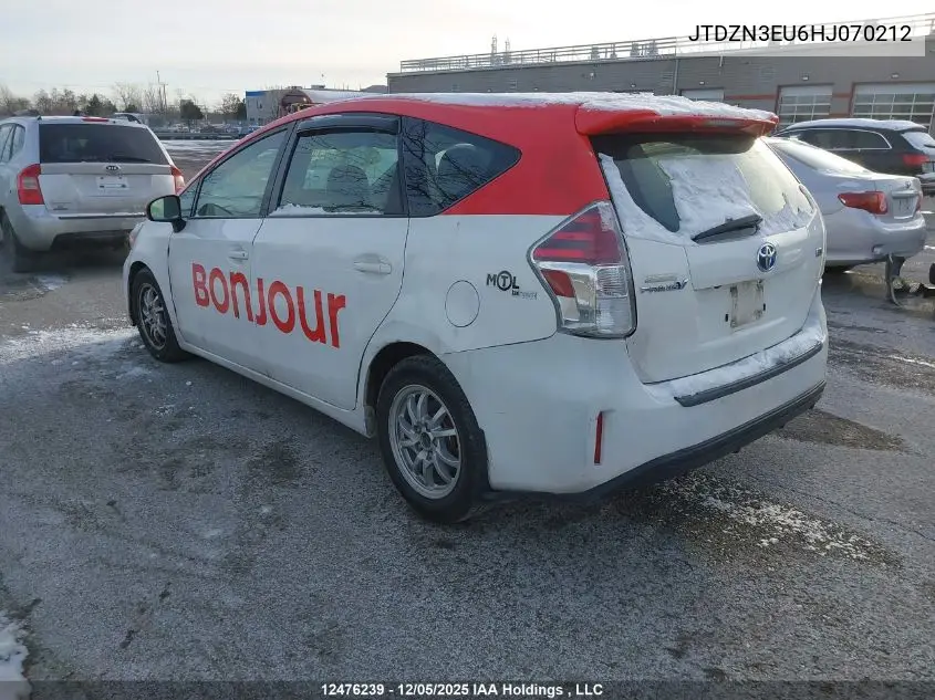 JTDZN3EU6HJ070212 2017 Toyota Prius V