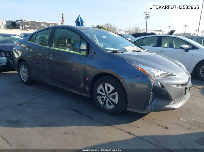 JTDKARFU7H3533865 2017 Toyota Prius Four