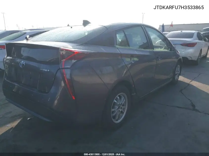 JTDKARFU7H3533865 2017 Toyota Prius Four
