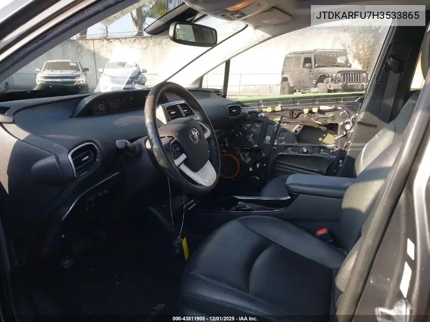 JTDKARFU7H3533865 2017 Toyota Prius Four