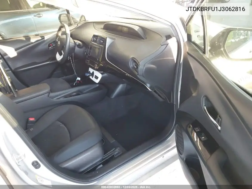 JTDKBRFU1J3062816 2018 Toyota Prius Two