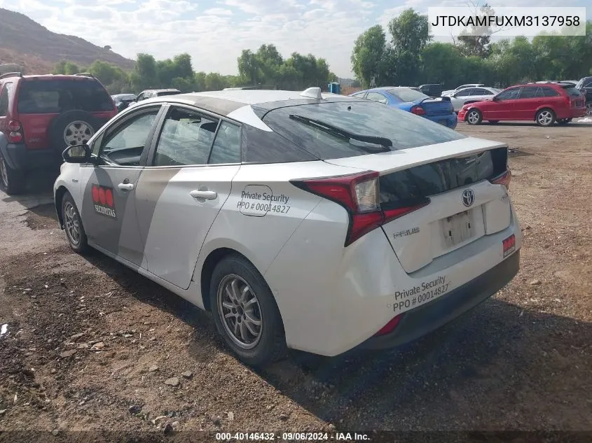 JTDKAMFUXM3137958 2021 Toyota Prius Le