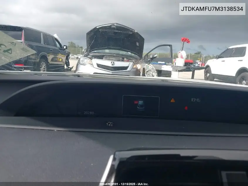 JTDKAMFU7M3138534 2021 Toyota Prius Xle
