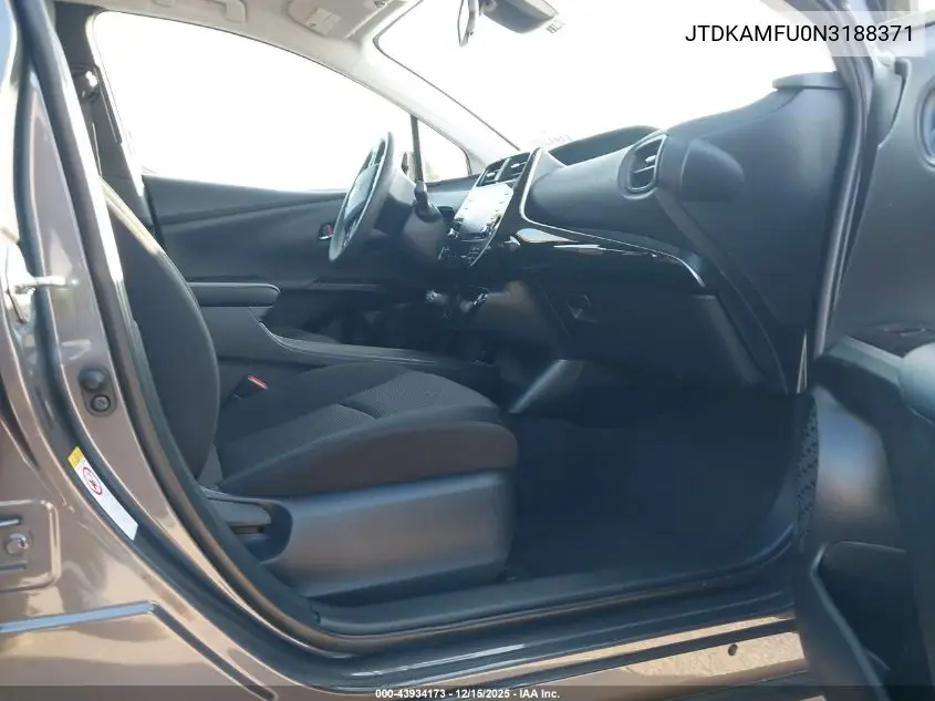 JTDKAMFU0N3188371 2022 Toyota Prius L