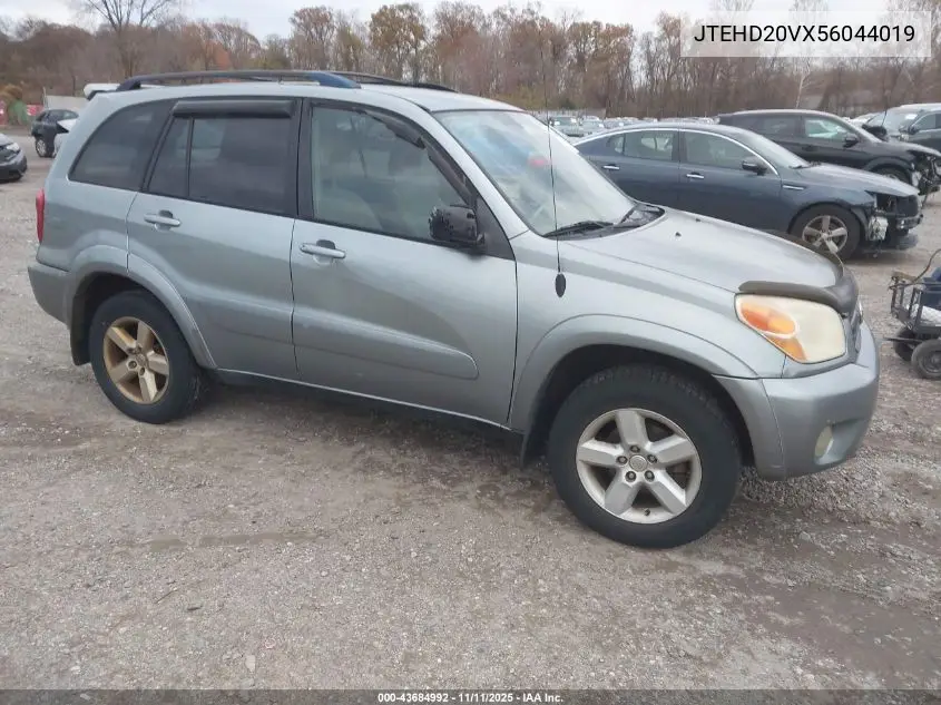 JTEHD20VX56044019 2005 Toyota Rav4